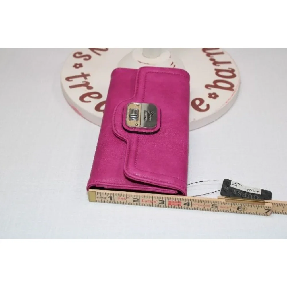 Guess Tulip Pink Tri Fold Women's Envelope Style Wallet New with Tags